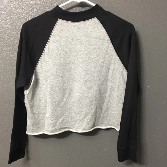 NEW Black/Grey Sweater - Picture 2 of 3
